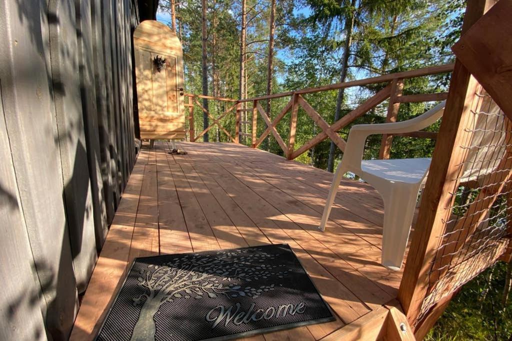 Viking House In The Tree! Jacuzzi, Sauna,Apkure! Lici  Eksteriør bilde